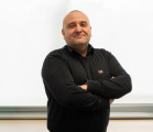 https://oig.ug.edu.pl/sites/oig.ug.edu.pl/files/styles/thumbnail_height_fixed_width_auto/public/_nodes/news/112164/images/rafal-lasota2.jpg?itok=Km7ySA5m